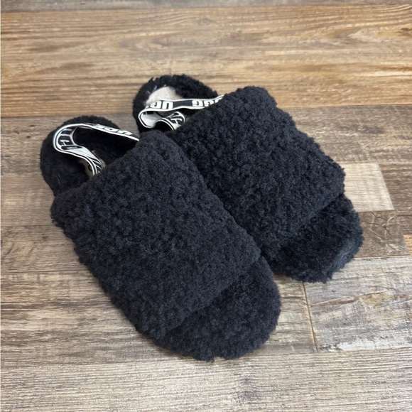 UGG Shoes - UGG‎ Fluff Yeah Slide Sandals Black Shearling Logo Strap Women’s 6